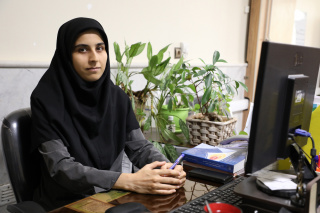 قبولی سرکار خانم الناز احمدی کارشناس اداره آزمایشگاه های معاونت درمان در مقطع پزشکی عمومی